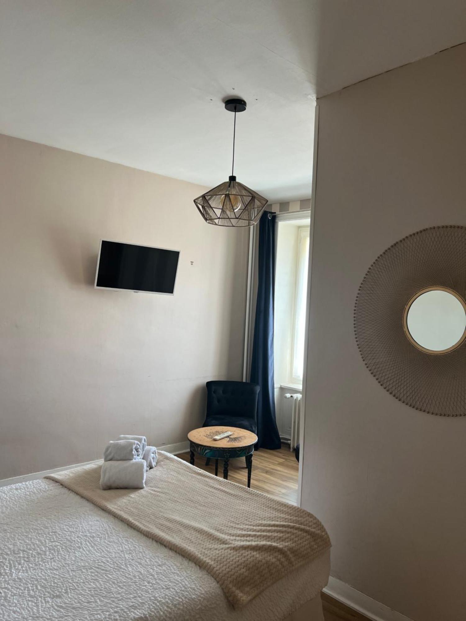 Hotel De La Gare Cherbourg-en-Cotentin Dış mekan fotoğraf