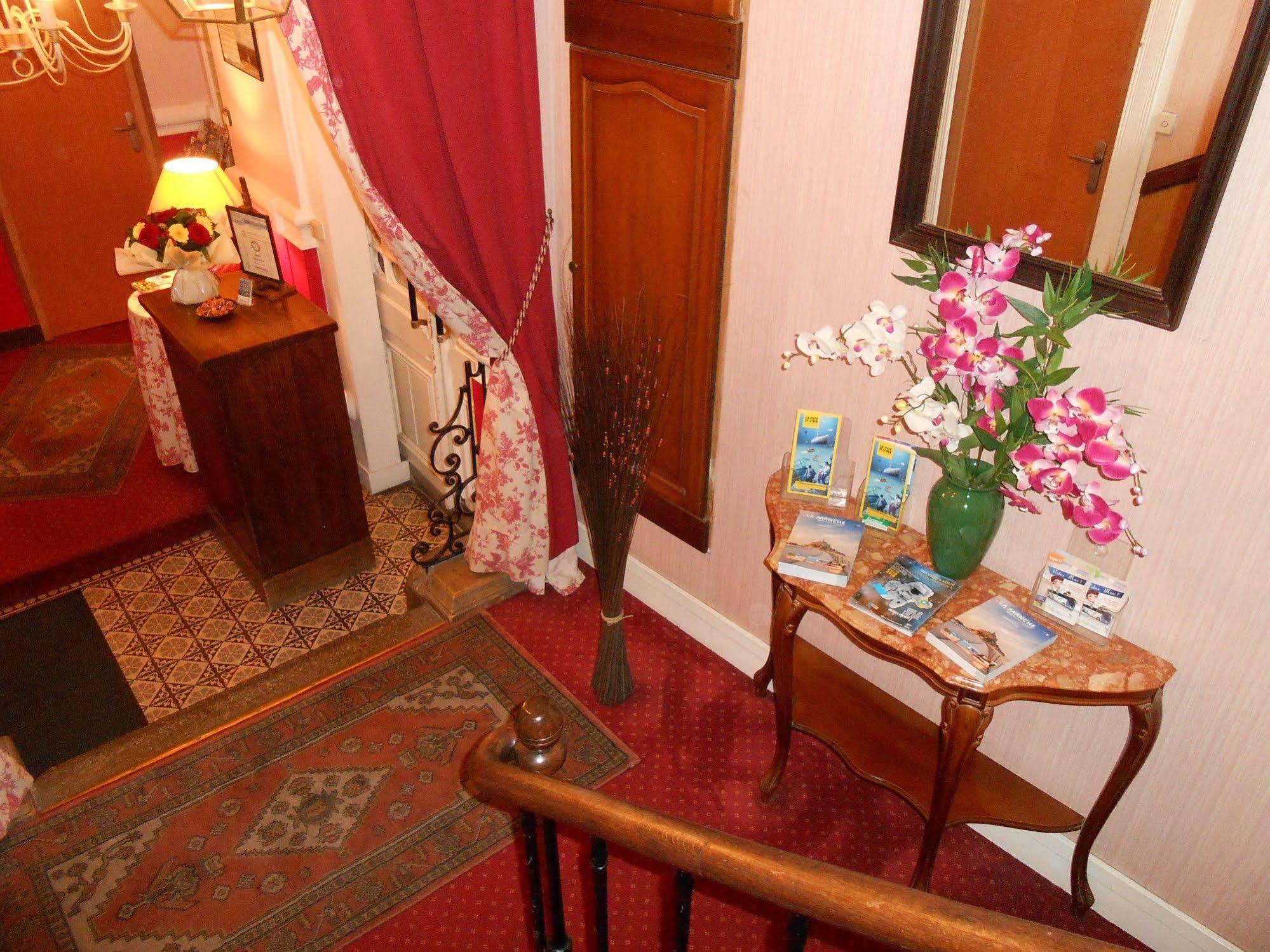 Hotel De La Gare Cherbourg-en-Cotentin Dış mekan fotoğraf