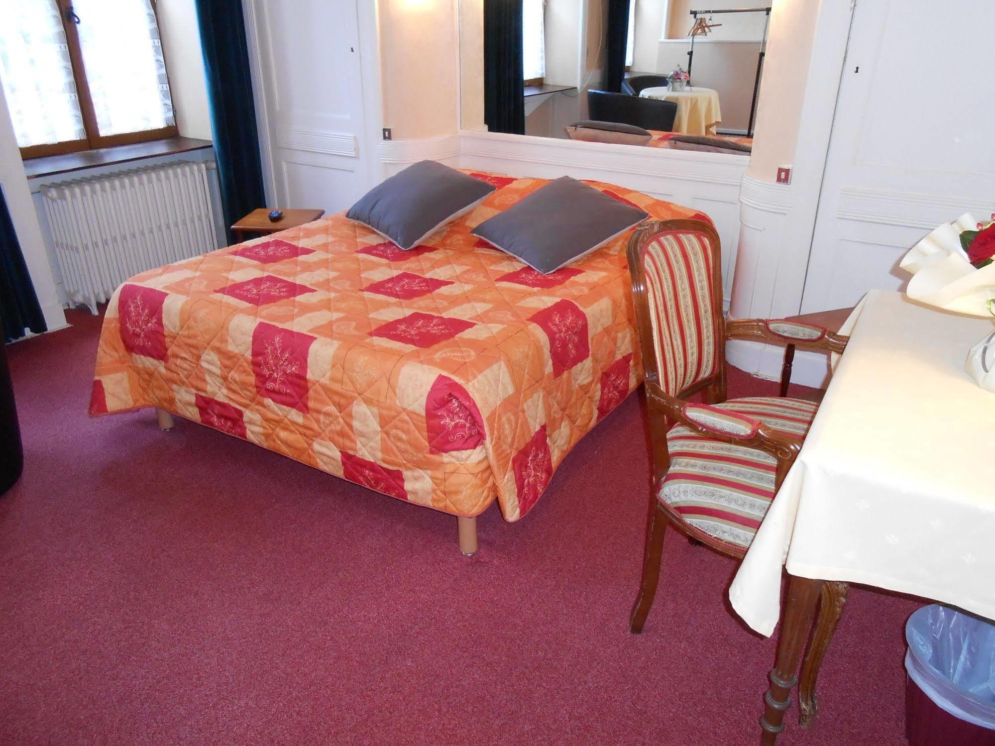 Hotel De La Gare Cherbourg-en-Cotentin Dış mekan fotoğraf
